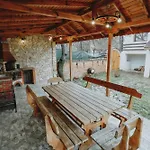 при приятели