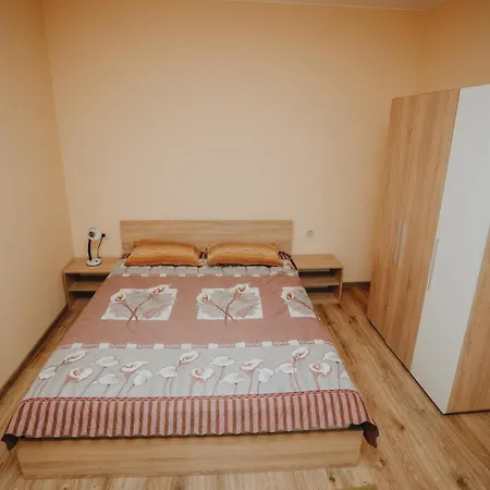 Semesterbostad при приятели